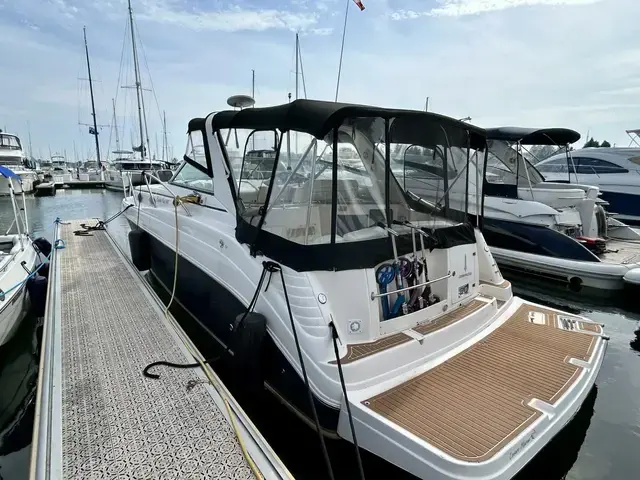 Rinker 342 Fiesta Vee