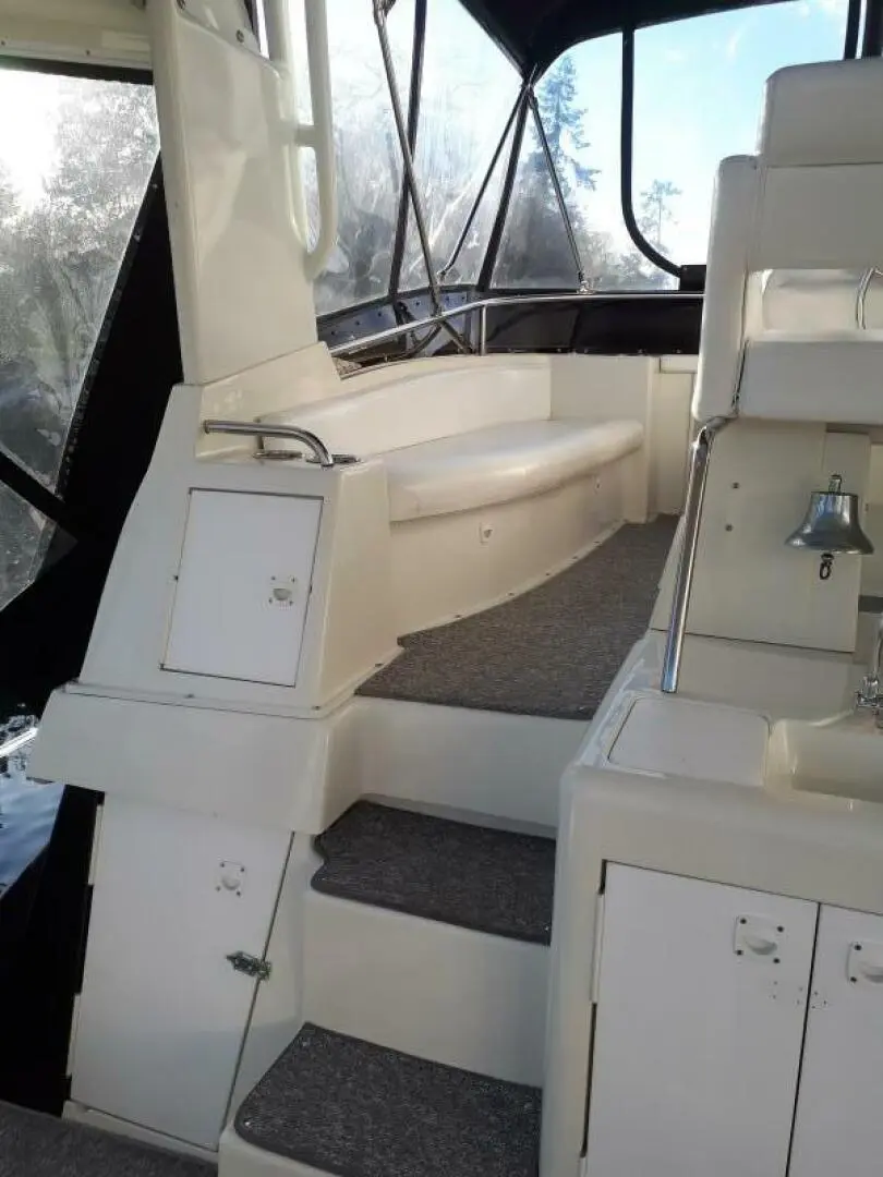 1993 Silverton 34 motor yacht