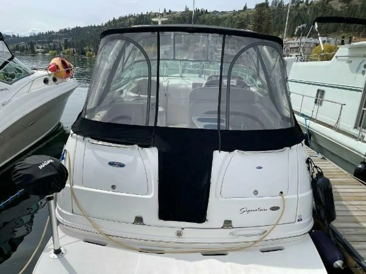 2005 Chaparral 330 signature