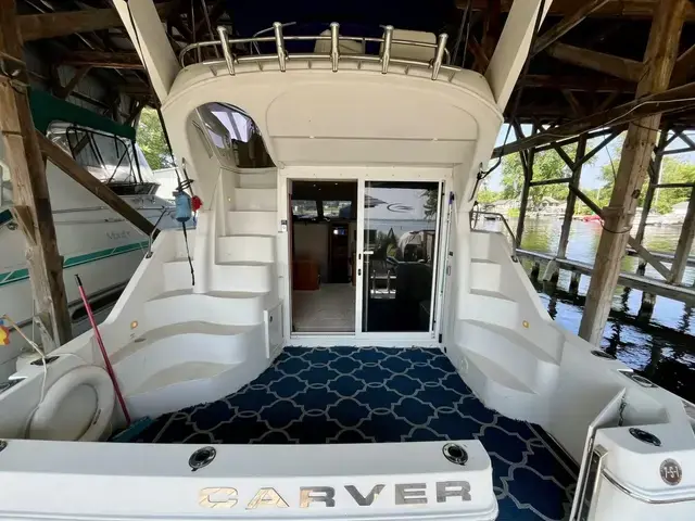 Carver 33 Super Sport