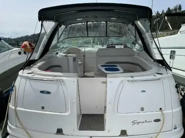 Chaparral 330 Signature