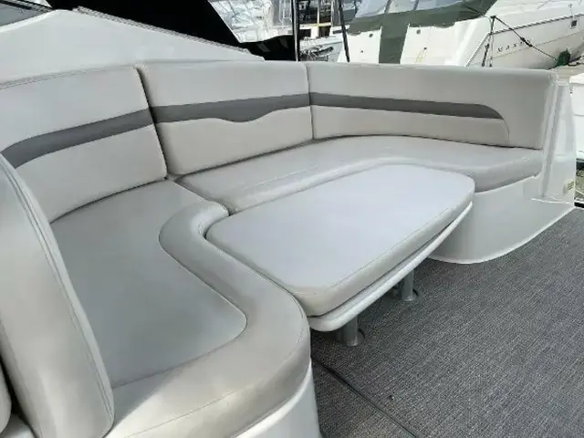 Chaparral 330 Signature