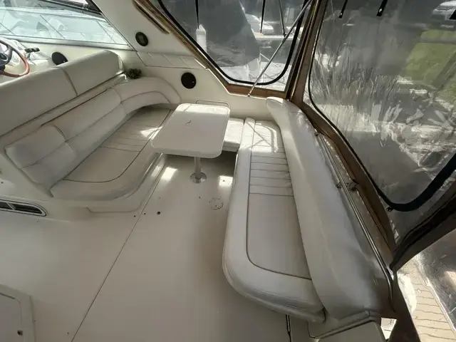 Sea Ray 330 Sundancer