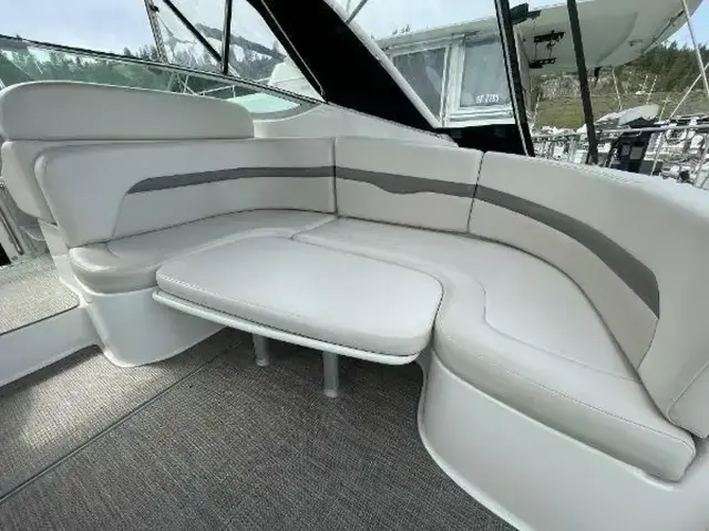 Chaparral 330 Signature