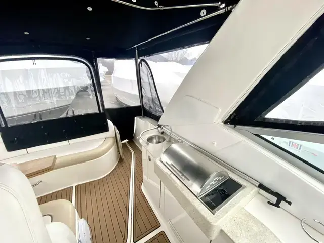 Sea Ray Sundancer 330