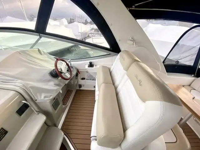 Sea Ray Sundancer 330