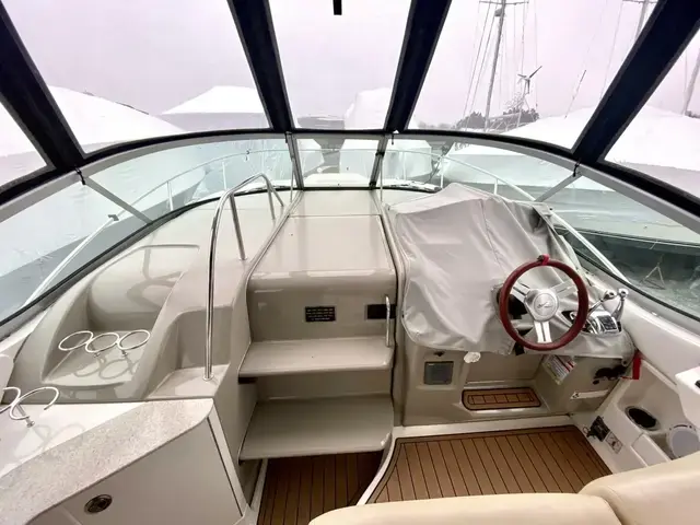 Sea Ray Sundancer 330