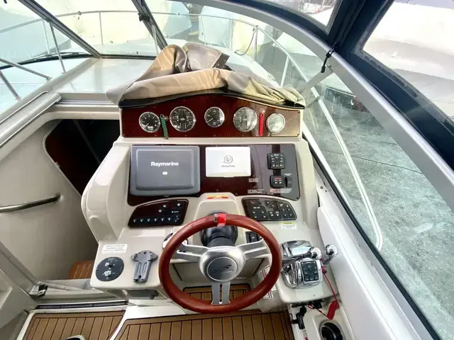 Sea Ray Sundancer 330