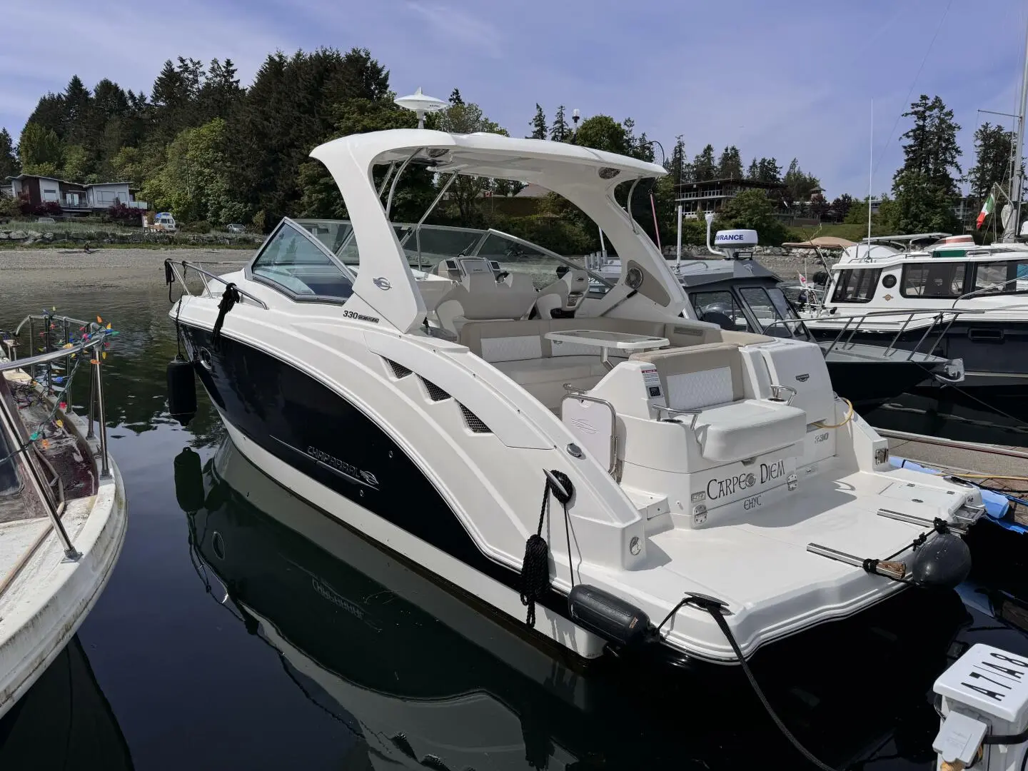 2015 Chaparral 330 signature