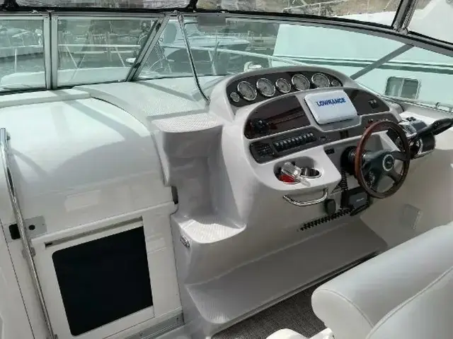 Chaparral 330 Signature