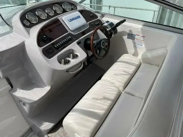 Chaparral 330 Signature