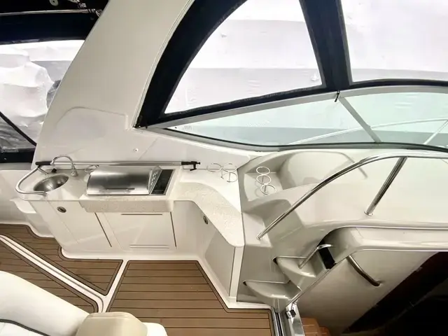 Sea Ray Sundancer 330