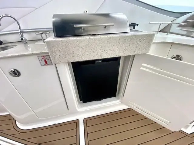 Sea Ray Sundancer 330