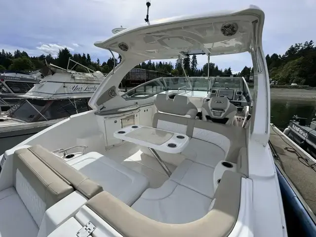 Chaparral 330 Signature