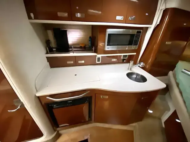 Sea Ray Sundancer 330