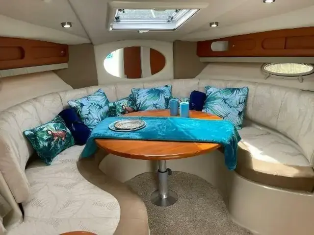 Chaparral 330 Signature