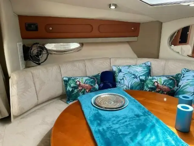 Chaparral 330 Signature