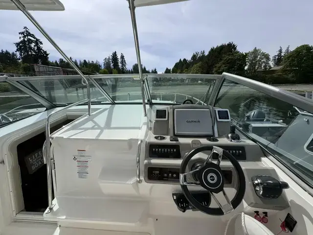 Chaparral 330 Signature