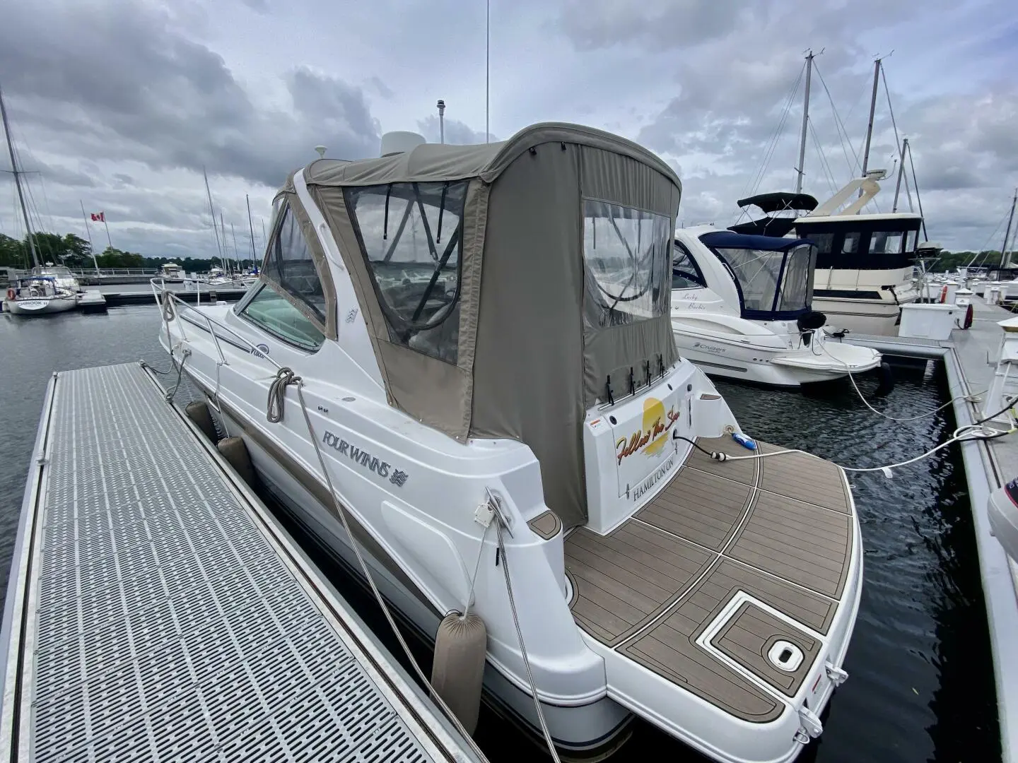 2004 Four Winns vista 328