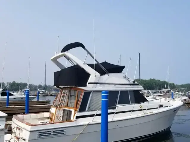 Bayliner 3288 Motor Yacht