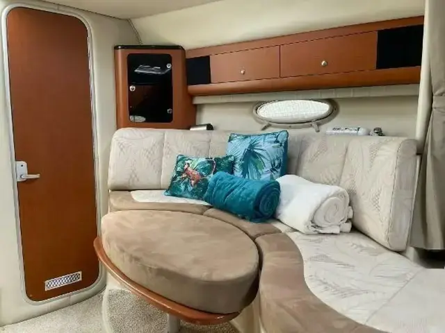 Chaparral 330 Signature