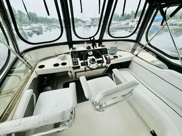 Bayliner 3270 Motoryacht