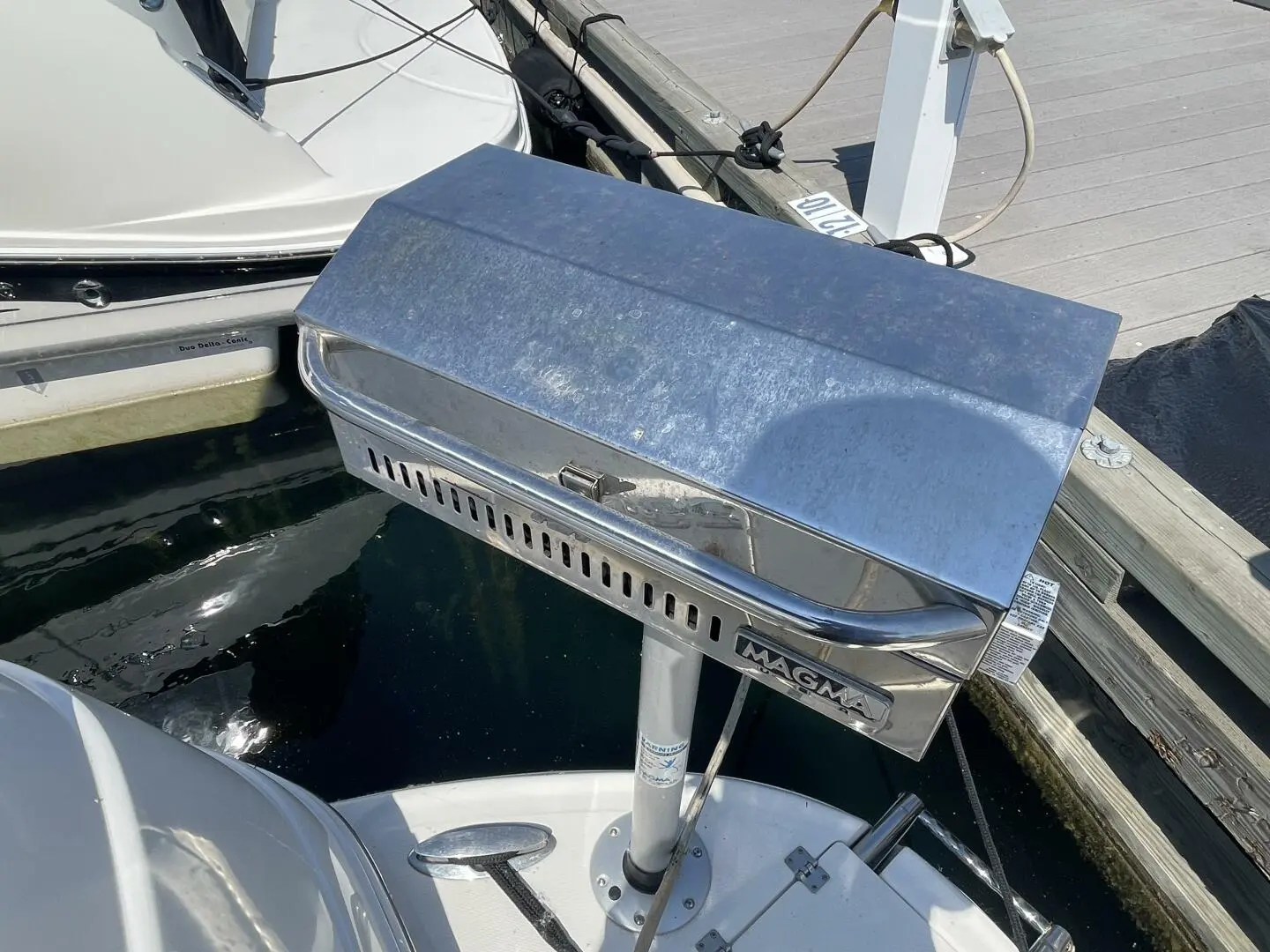 2008 Chaparral 290 signature