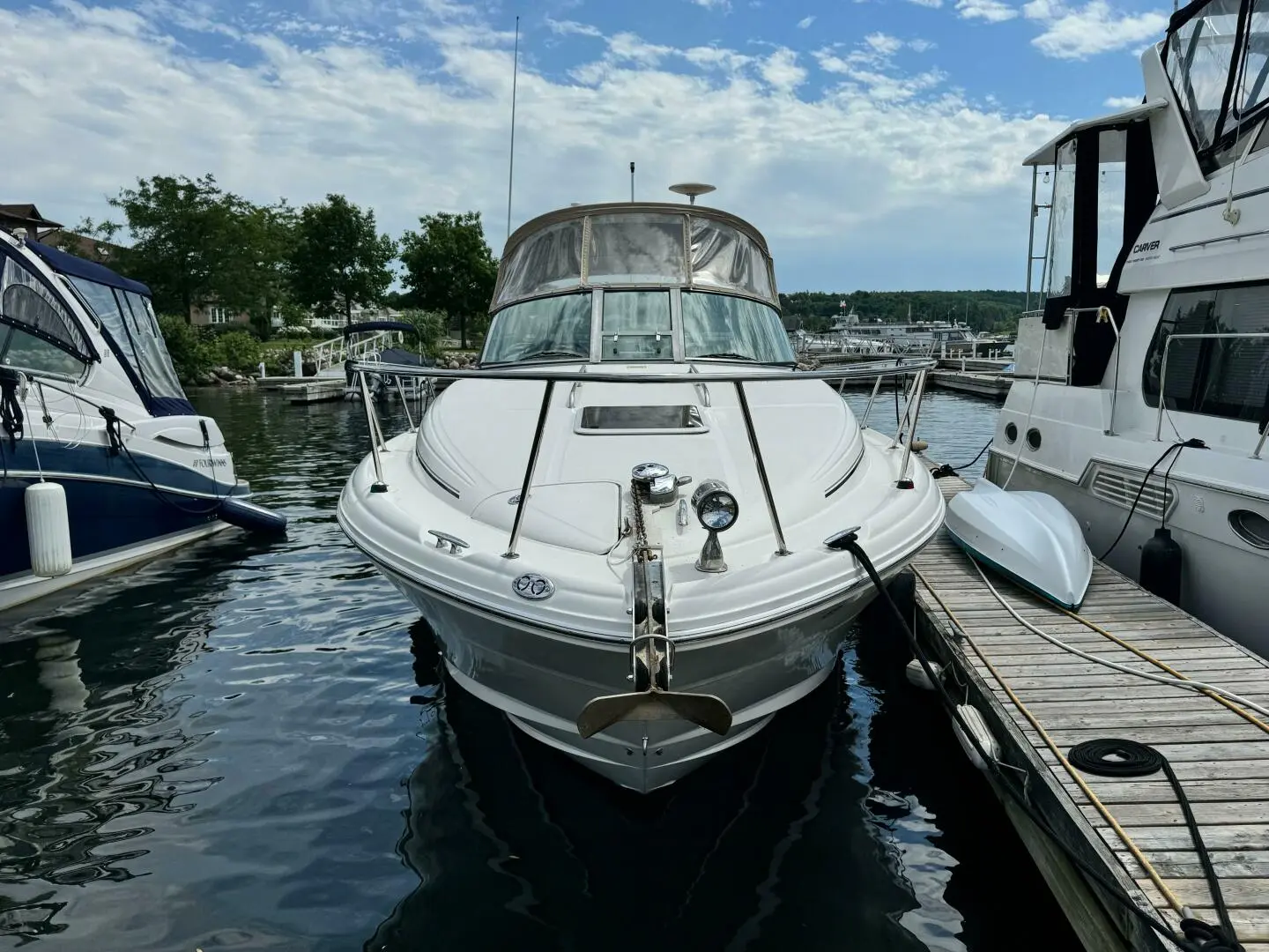 2005 Sea Ray sundancer 300