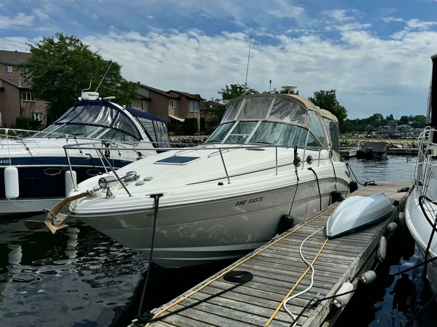 2005 Sea Ray sundancer 300