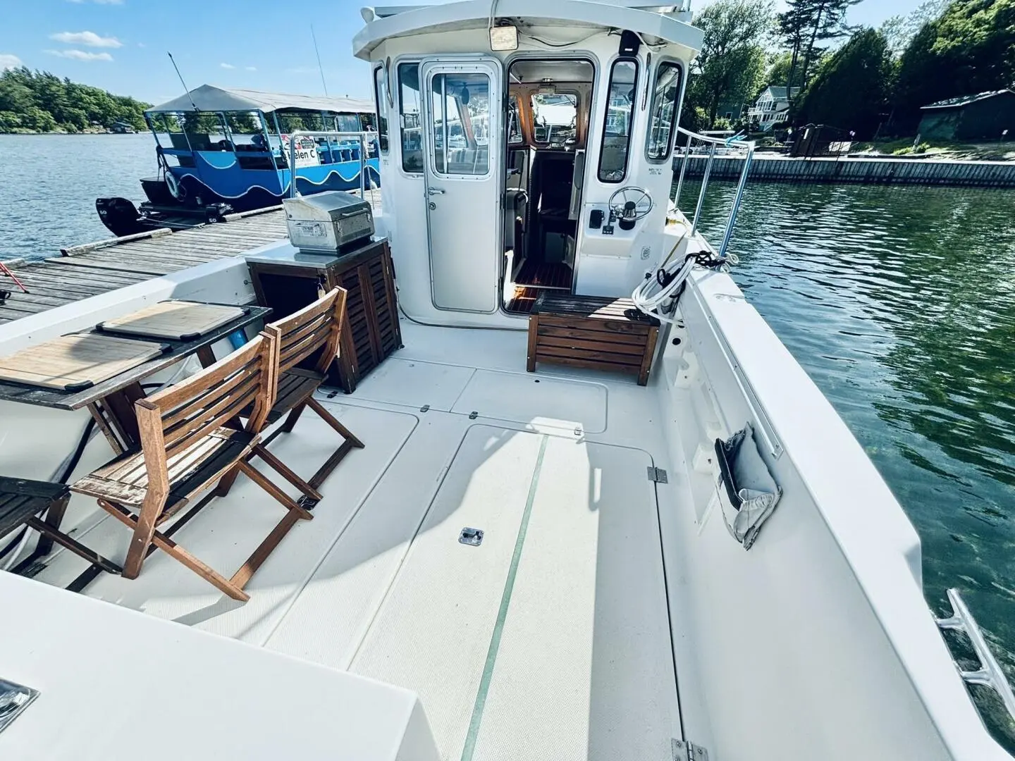 2004 Osprey 30 long cockpit