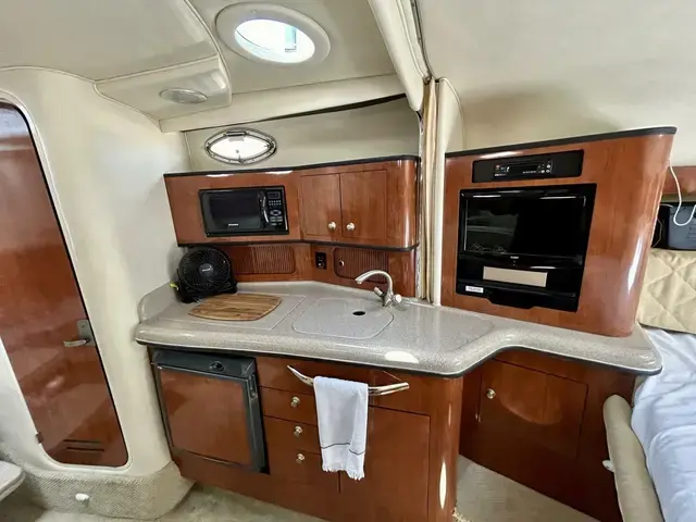 Sea Ray Sundancer 300