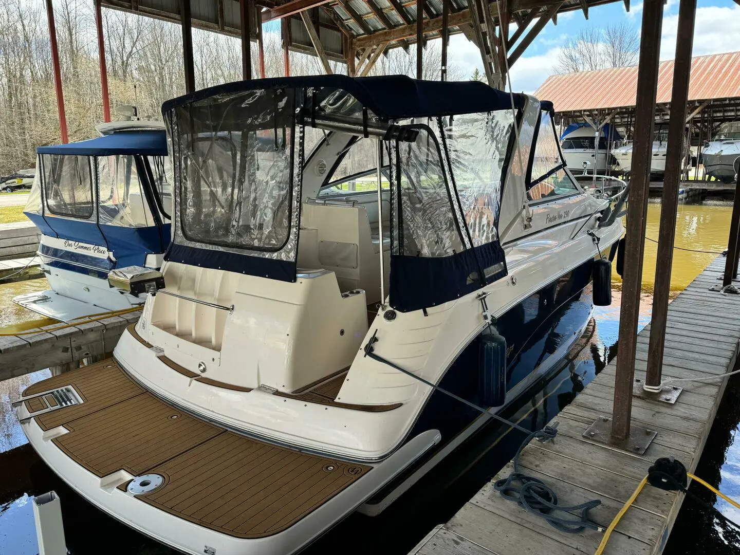 2004 Rinker 290 fiesta ve