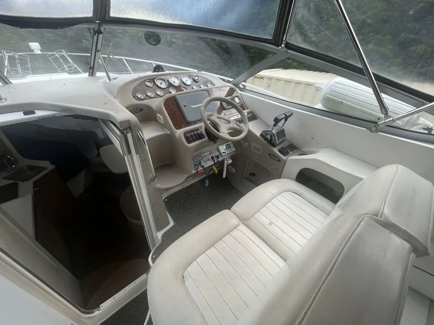 2001 Bayliner ciera 3055 sunbridge