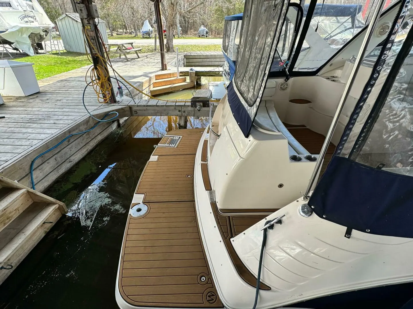 2004 Rinker 290 fiesta ve