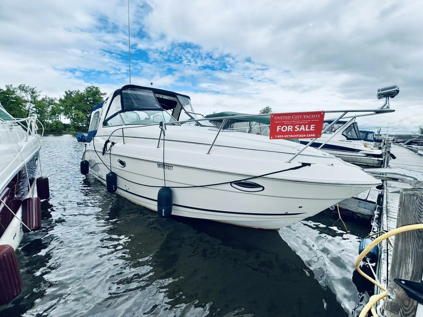 2004 Rinker fiesta vee 290