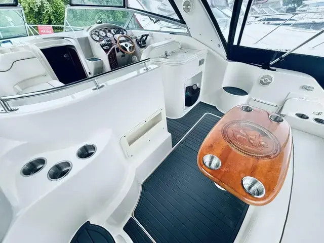 Rinker 290 Fiesta Vee