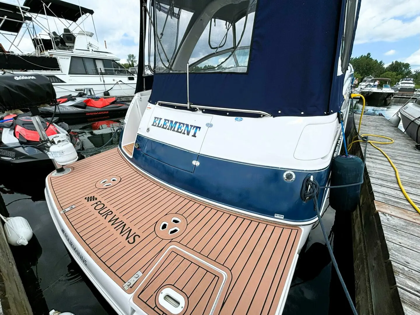 2006 Four Winns 288 vista