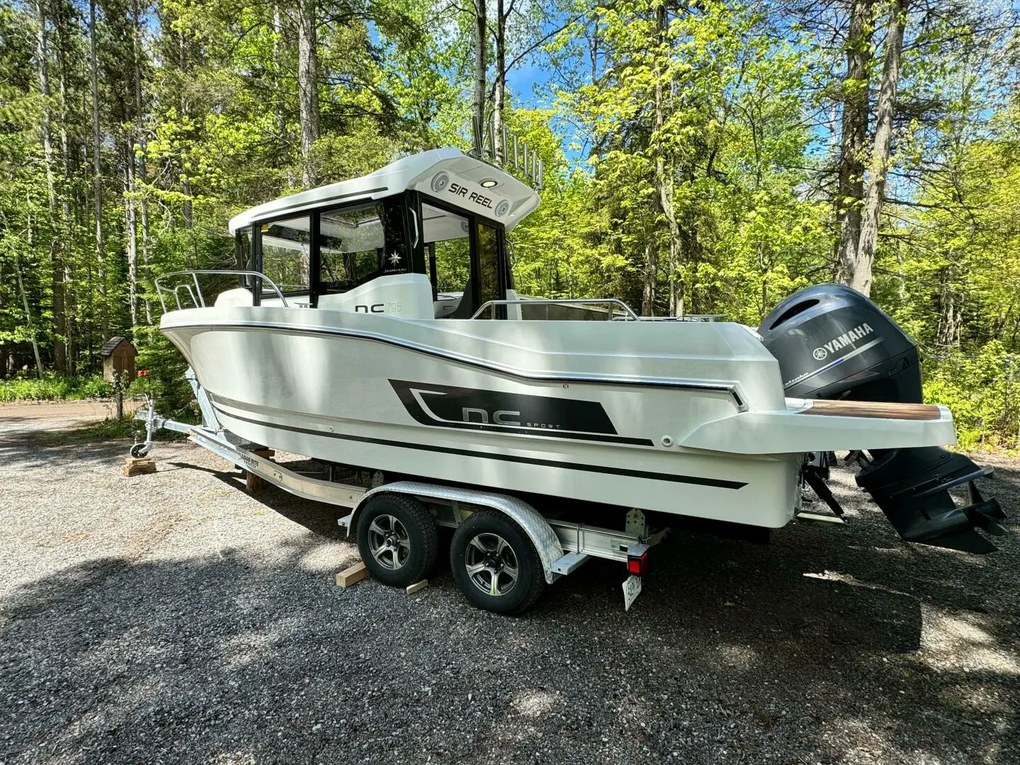 2019 Jeanneau nc795 sport