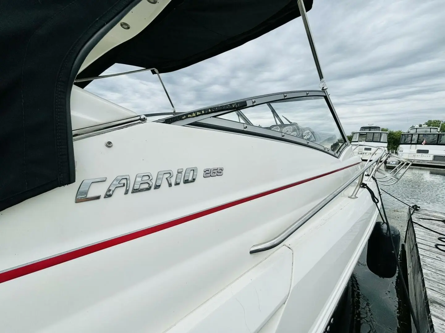 2013 Larson 265 cabrio