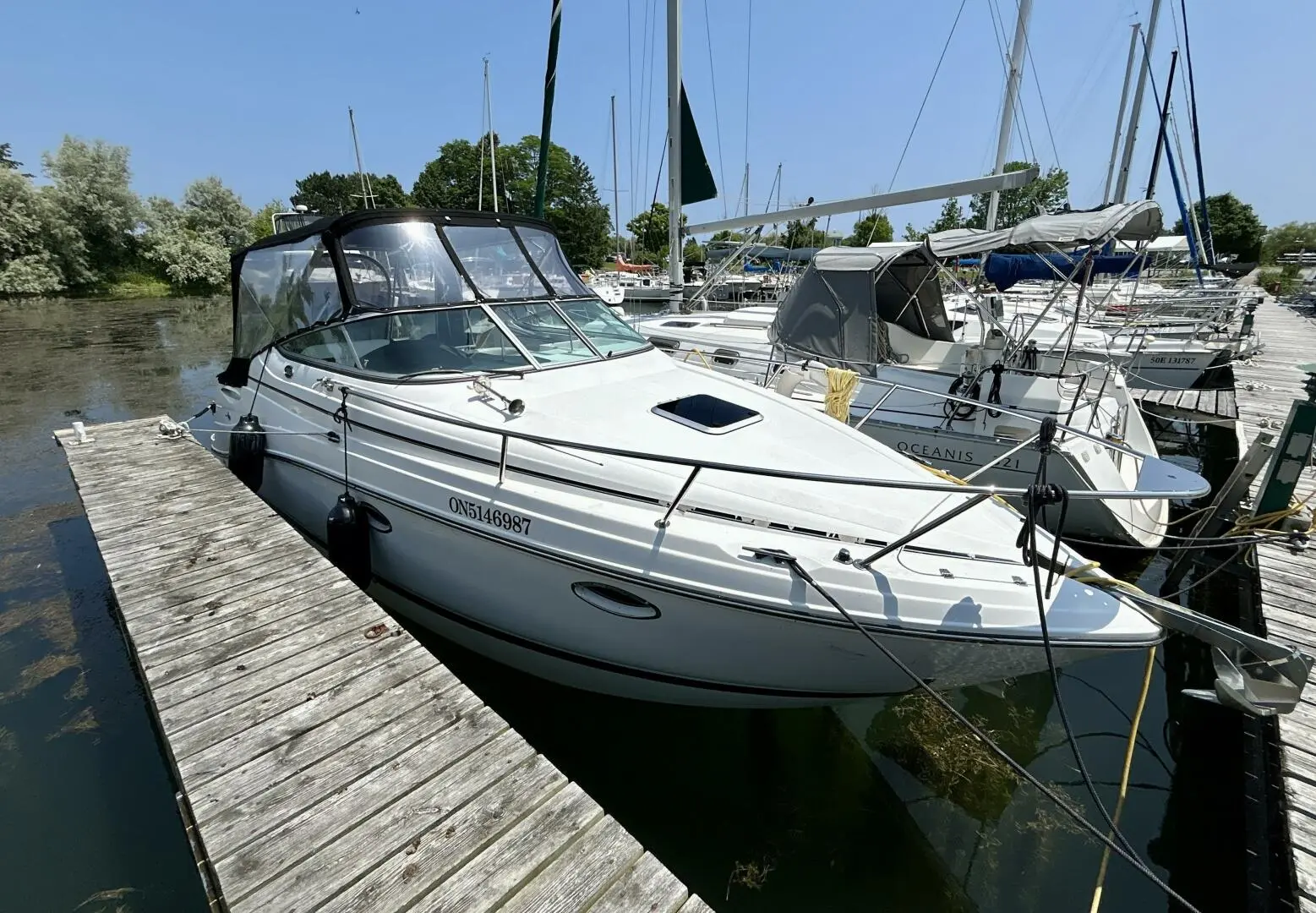 2013 Rinker express cruiser 260