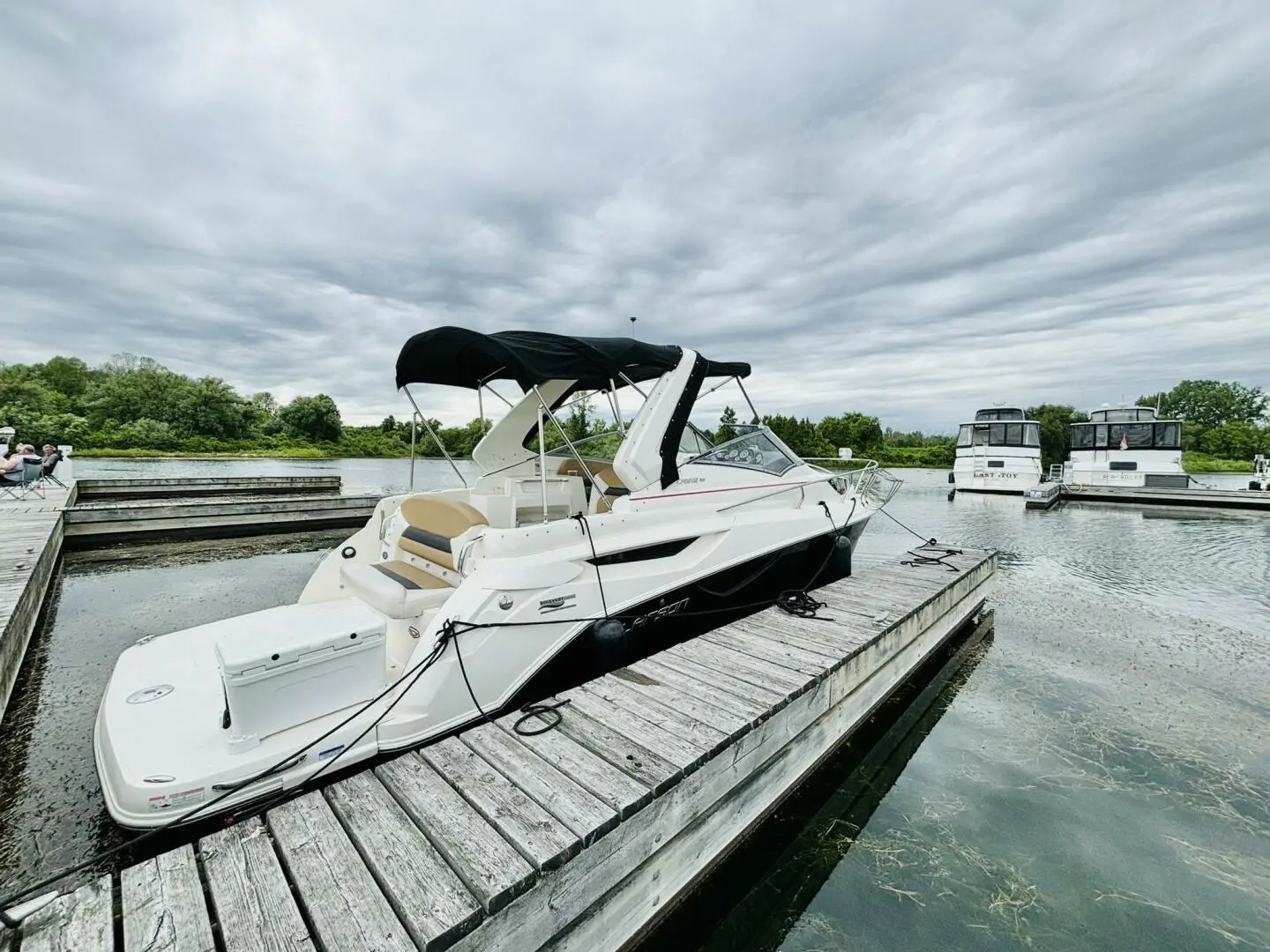 2013 Larson 265 cabrio