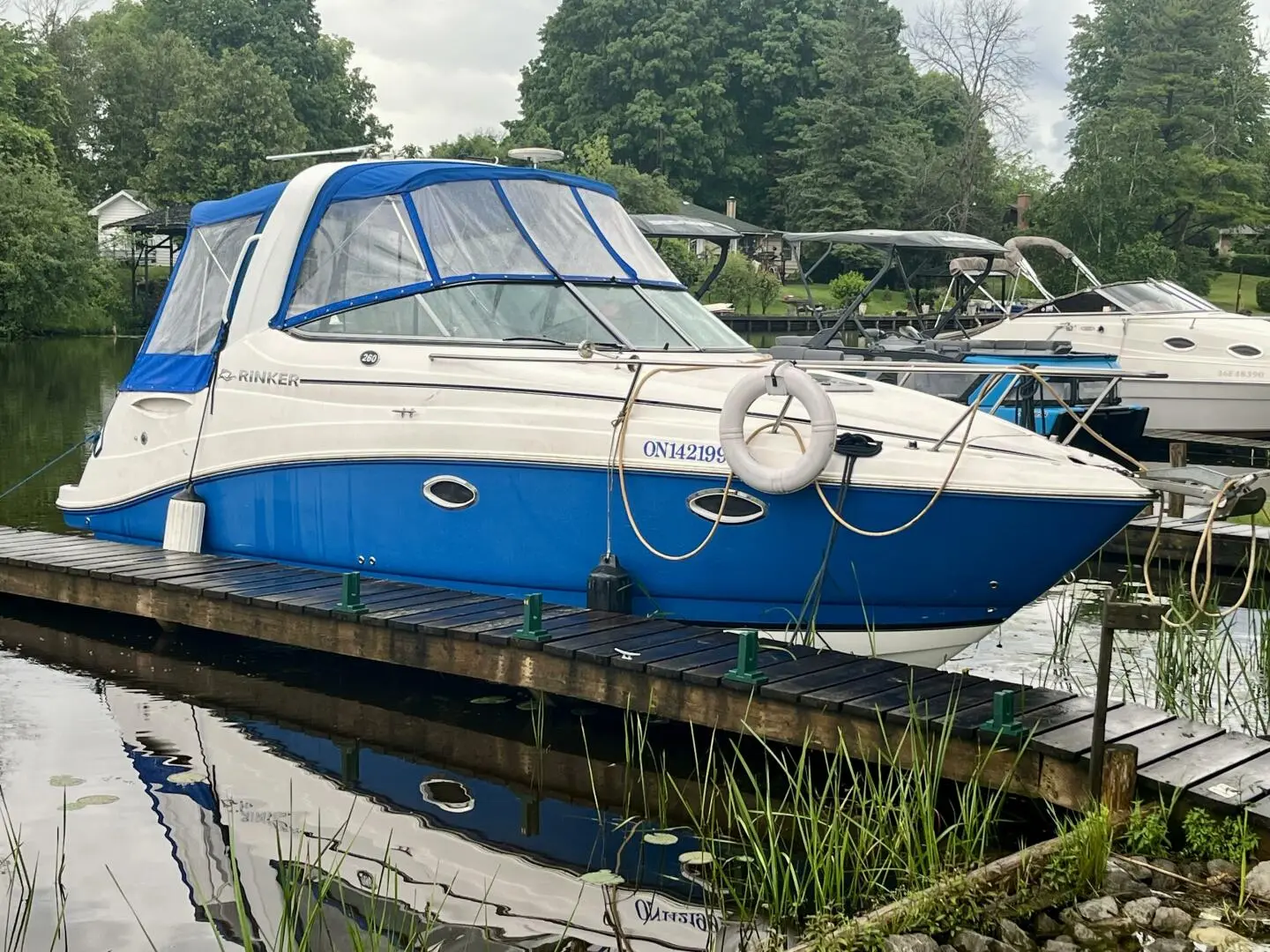 2009 Rinker 260 express