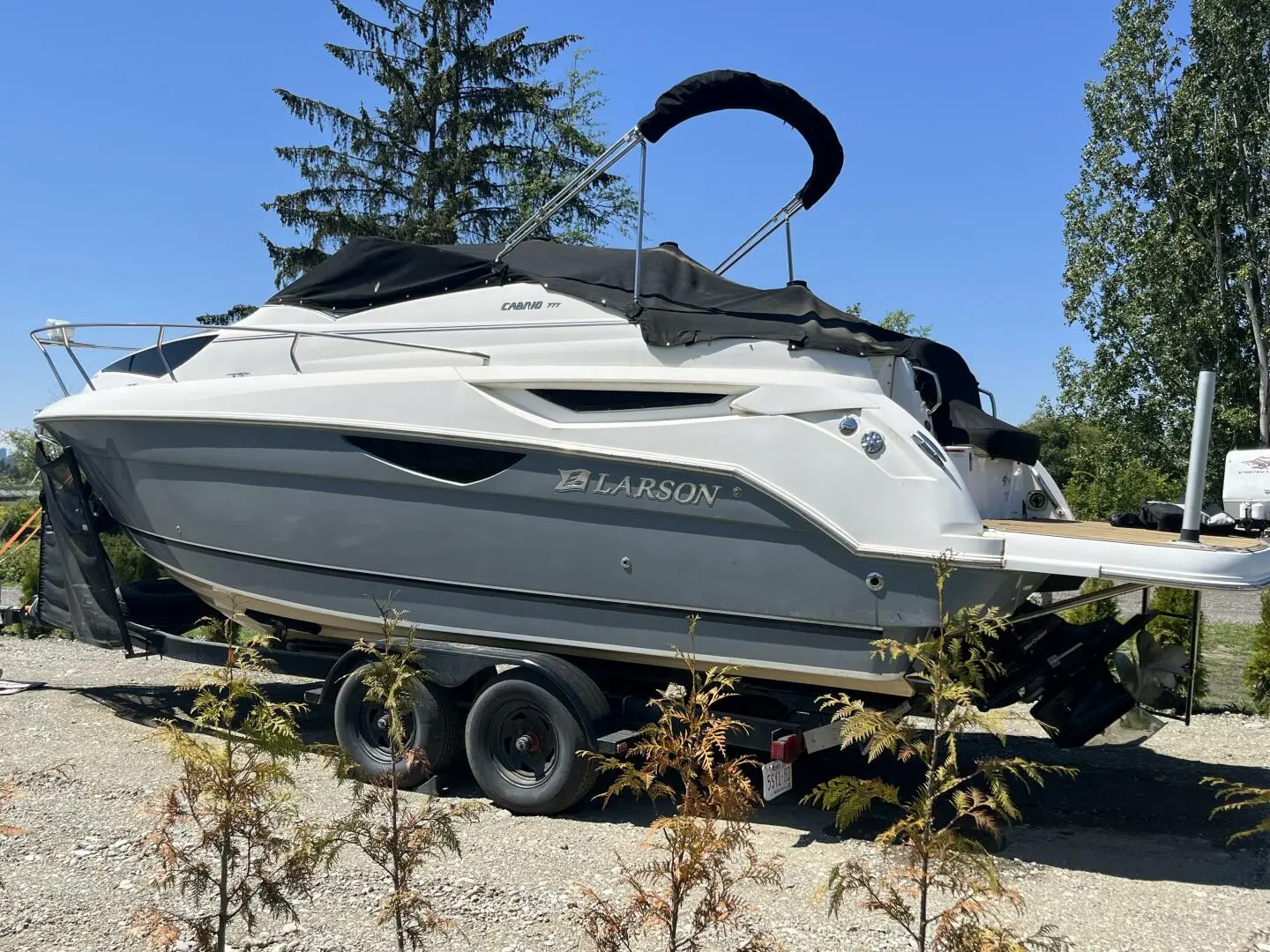 2012 Larson cabrio 777