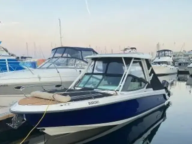 Boston Whaler 240 Vantage