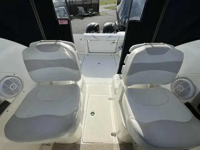 Boston Whaler 255 Conquest