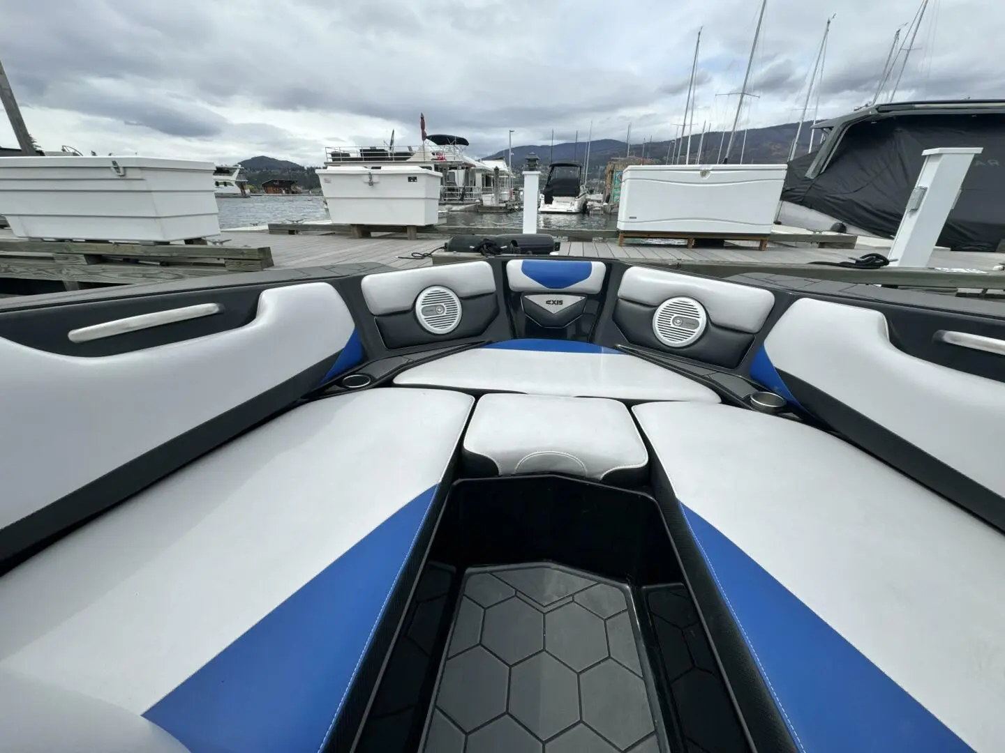 2014 Axis a24 wake research