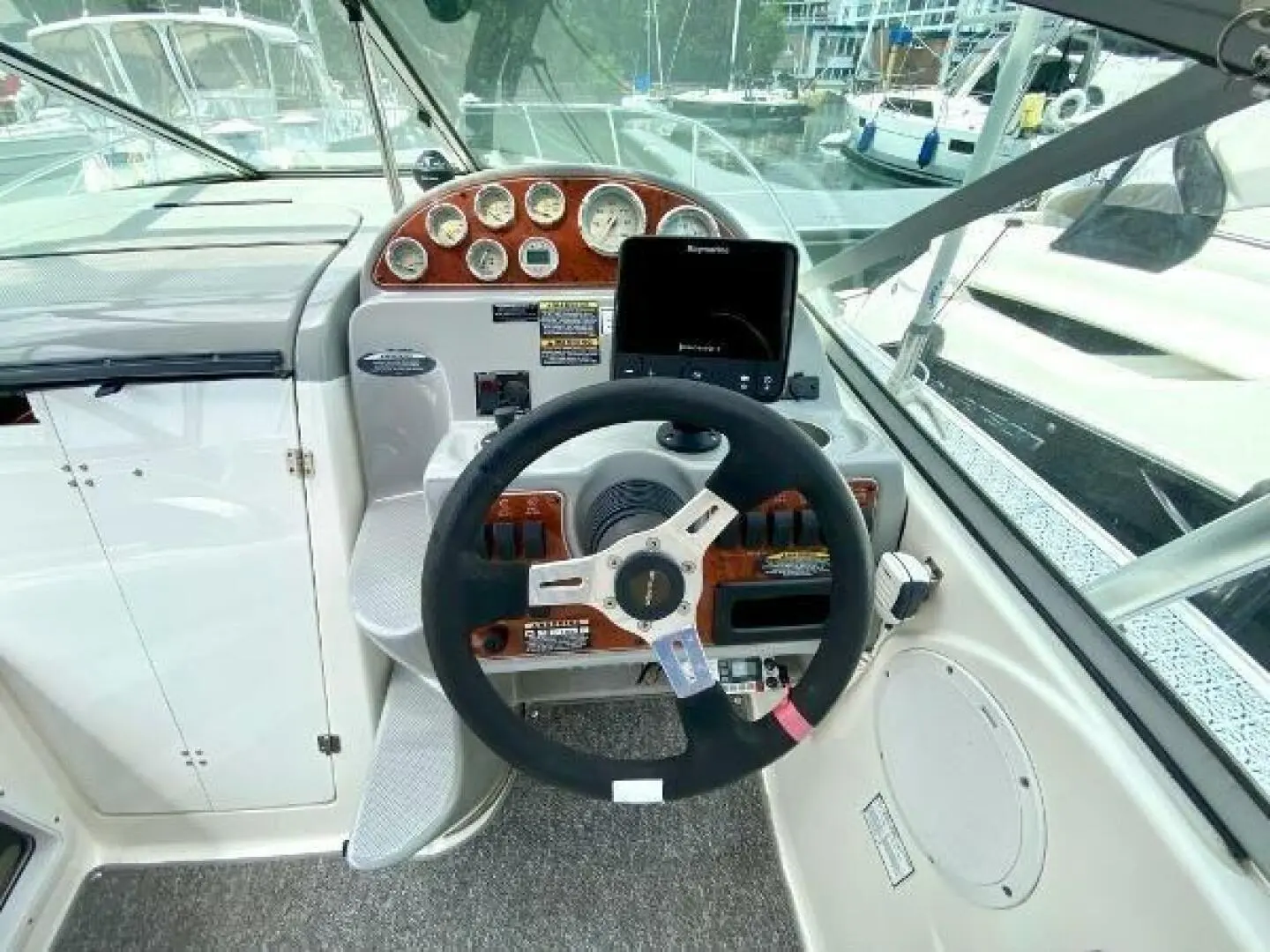 2008 Bayliner 245