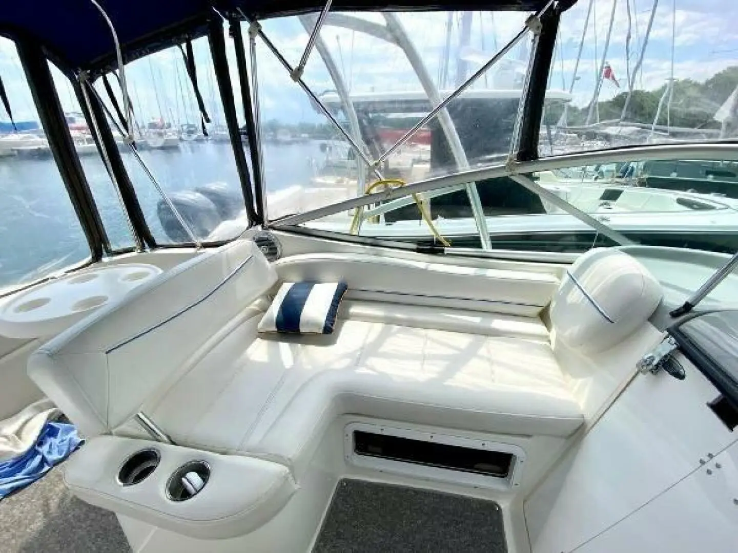 2008 Bayliner 245