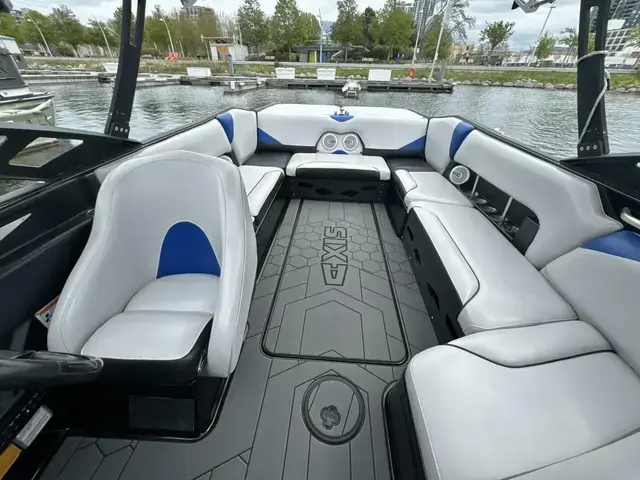 Axis Boats A24 Wake Research