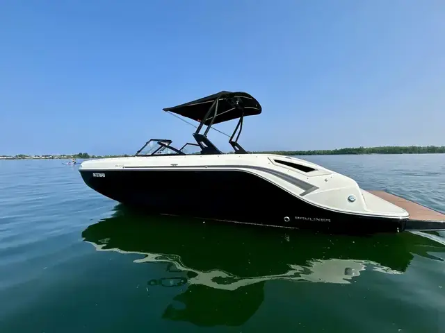 Bayliner 2250 Dx